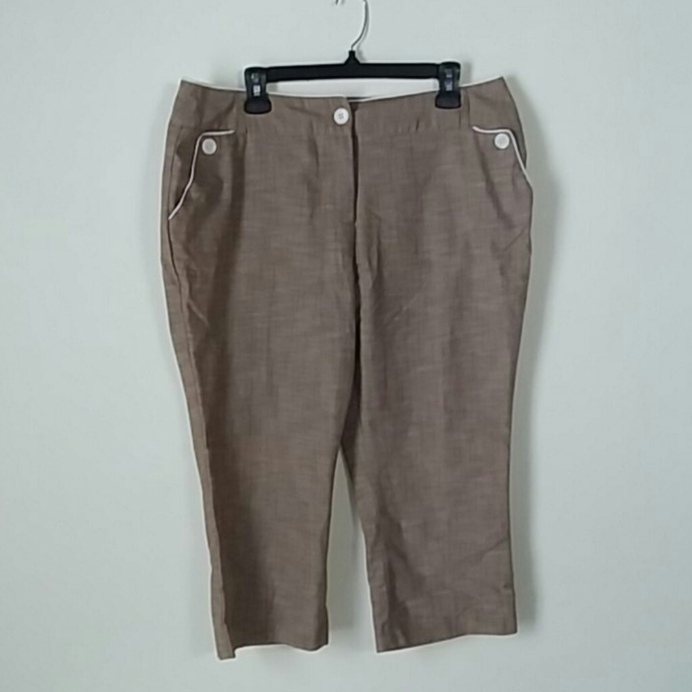 NWOT Robert Louis 16 Tan Khaki Dress Capris